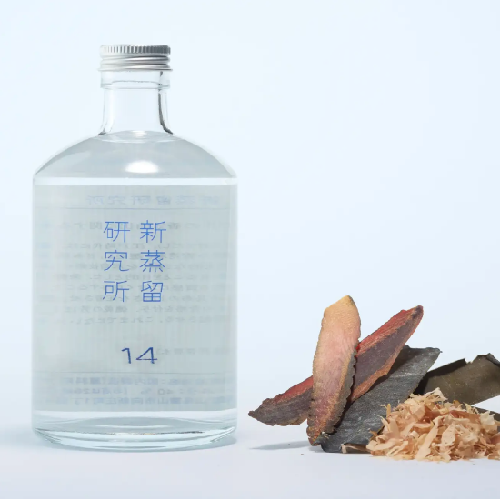 新蒸餾研究所 No.14 柴魚昆布高湯香氣萃取研究 新蒸餾研究所 No.14 柴魚昆布高湯香氣萃取研究