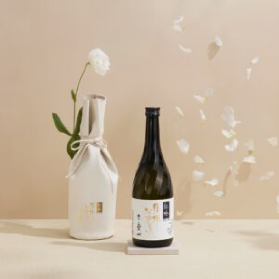 東洋美人 特吟愛山 純米大吟釀 (含皮革酒袋) 東洋美人 特吟愛山 純米大吟釀 (含皮革酒袋)